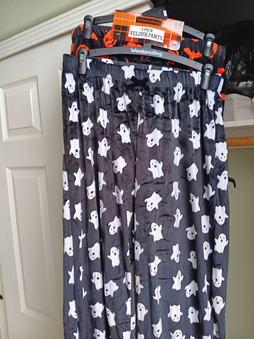 Women's Black Velour Pajama Pants with White Ghost Print👻👻👻🧡🧡🖤🖤